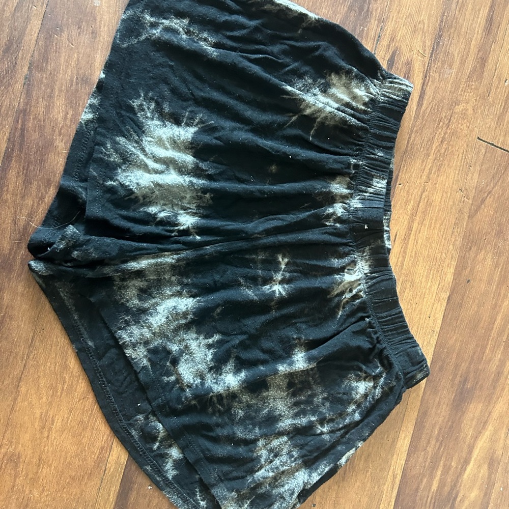 Ginger G Black and Tan Athletic Shorts with Relaxed Fit